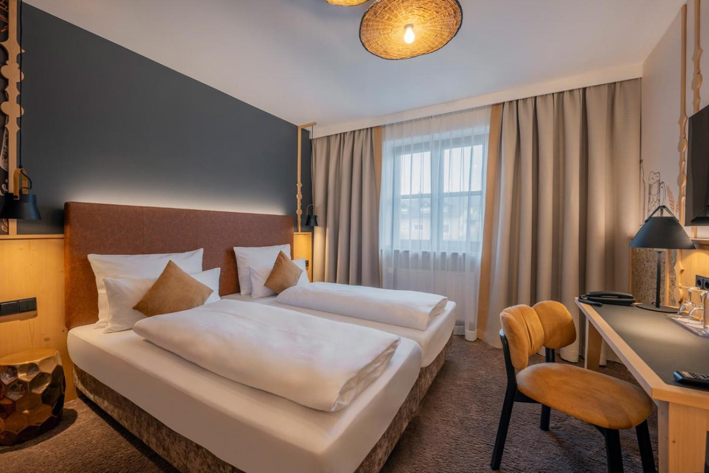 Hotel Schaefflerwirt Aschheim Exteriör bild